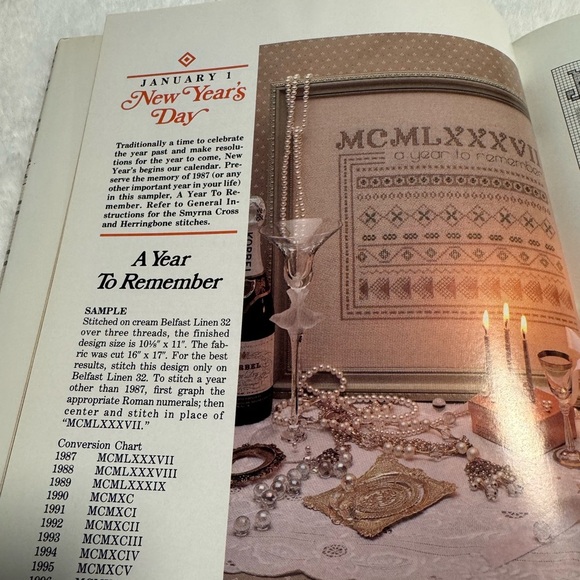 Holidays in Cross-Stitch 1987 Hardcover Book PatternsColor VanessaAnn Collection - Picture 6 of 15